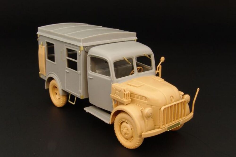 Kfz 31 STEYR 1500 Sanit��tswagen