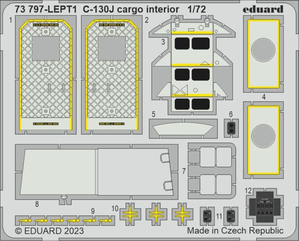 C-130J cargo interior 1/72 ZVEZDA