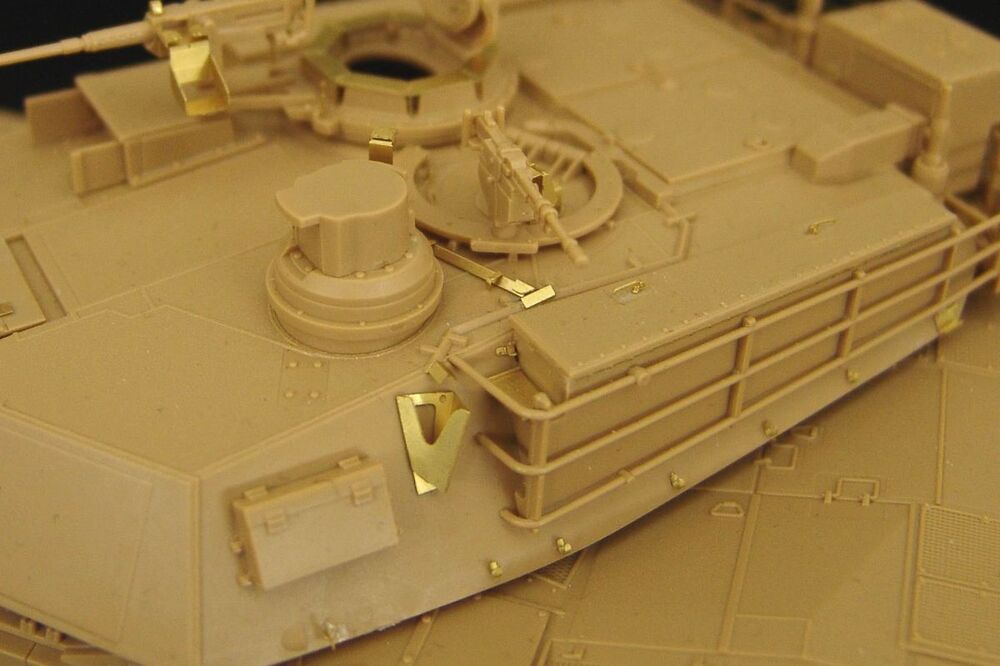 M1A2 Abrams (Tamiya kit)