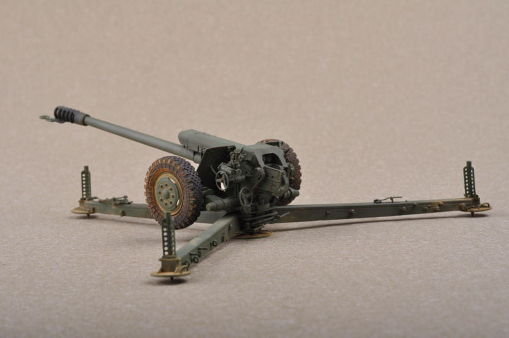 Soviet D30 122mm Howitzer-Late Version