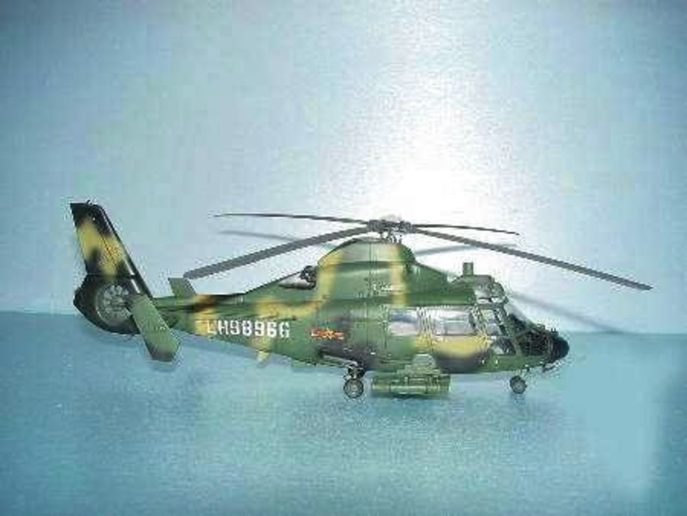 Z-9 G Bewaffneter Helicopter