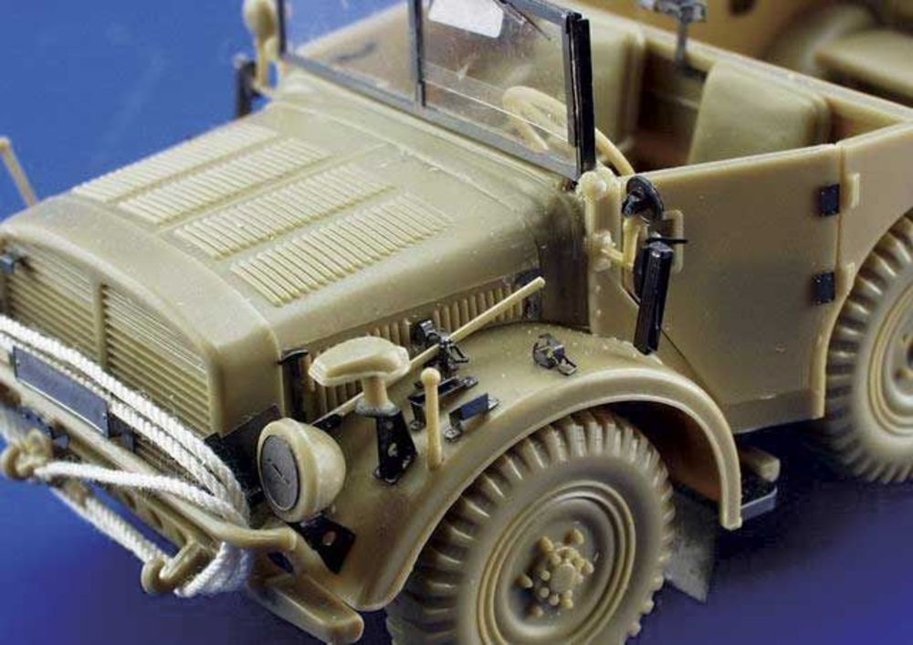 Horch 1a mit 20 mm Flak 38 Foto��tzsatz