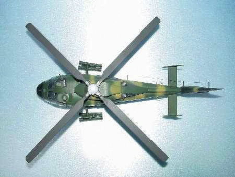 Z-9 G Bewaffneter Helicopter