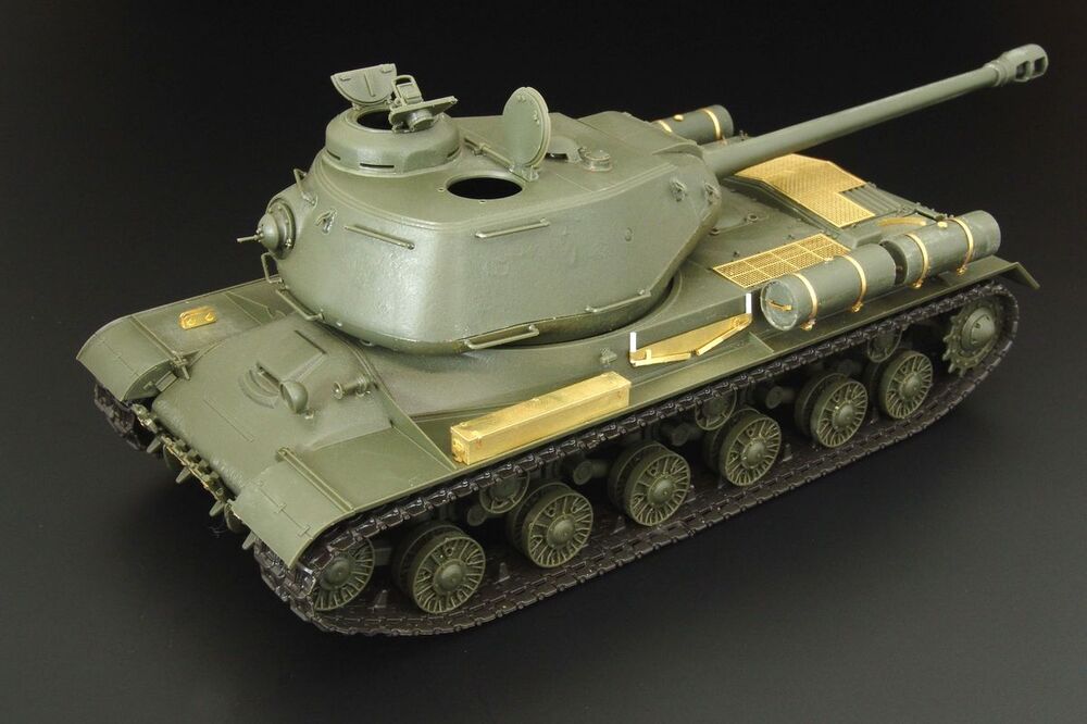 IS-2