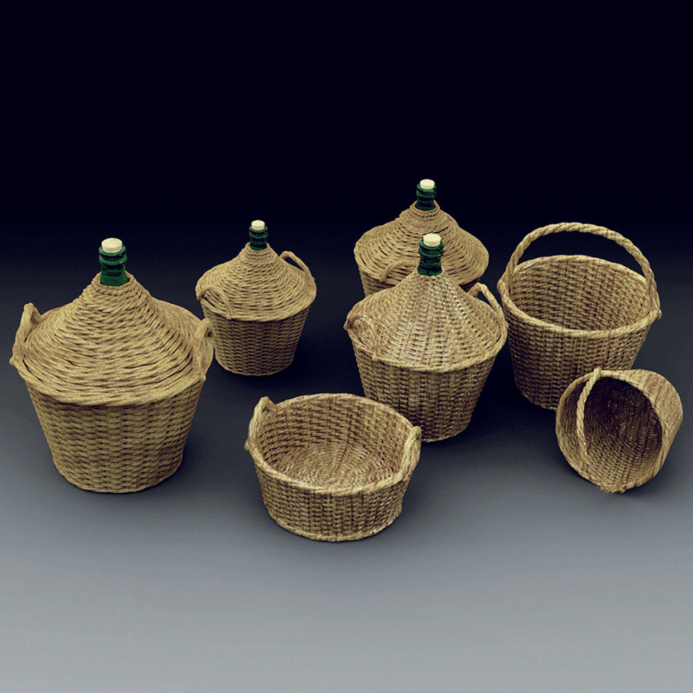 Demijohns and wicker baskets