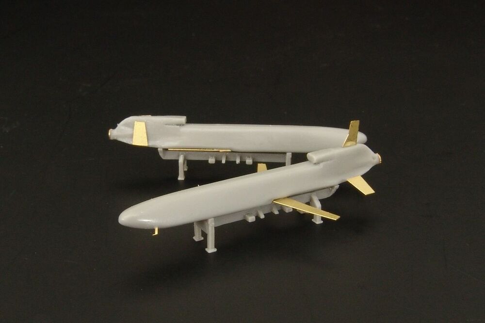 AGM-86 ALCM (two pieces)