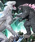 Godzilla x Kong: The New Empire Ultimate Diorama Masterline Series Statue Godzilla vs Shimo 86 cm