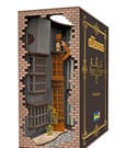 Harry Potter Tiny Adventures Book Nook Mini Diorama Diagon Alley 23 cm