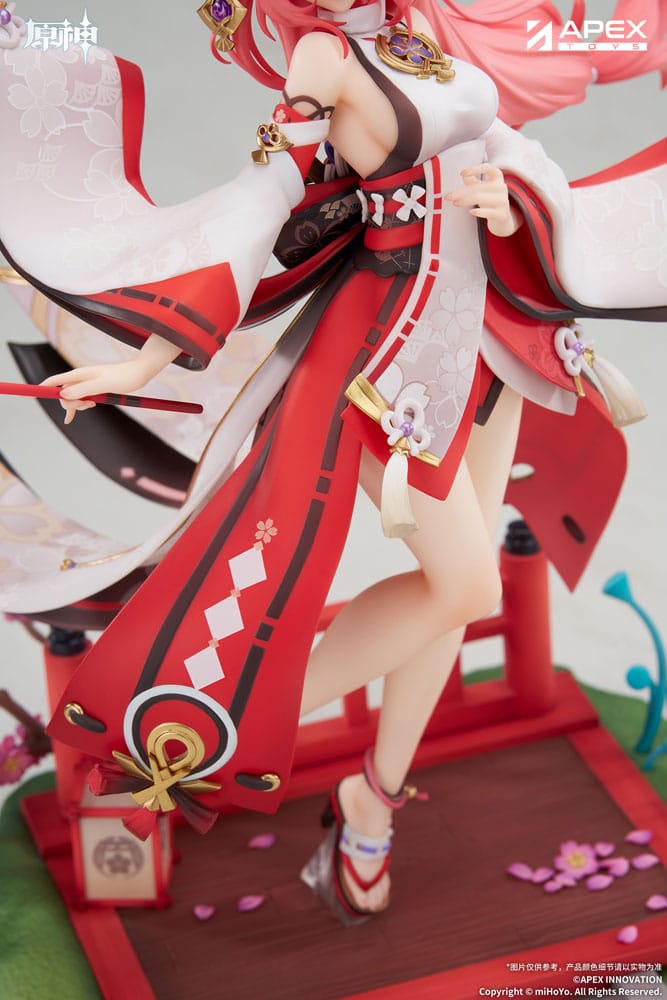 Genshin Impact PVC Statue 1/7 Yae Miko Astute Amusement Ver. 28 cm