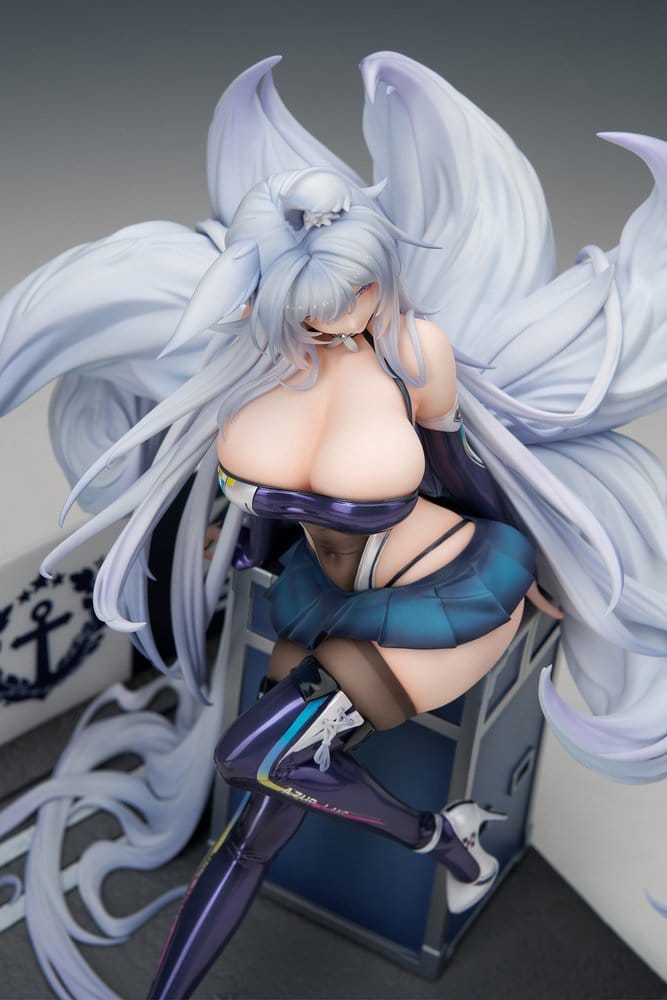 Azur Lane PVC Figure 1/7 Shinano Moonlit Chrome Ver. Acrylic Special Edition w/Display 25 cm