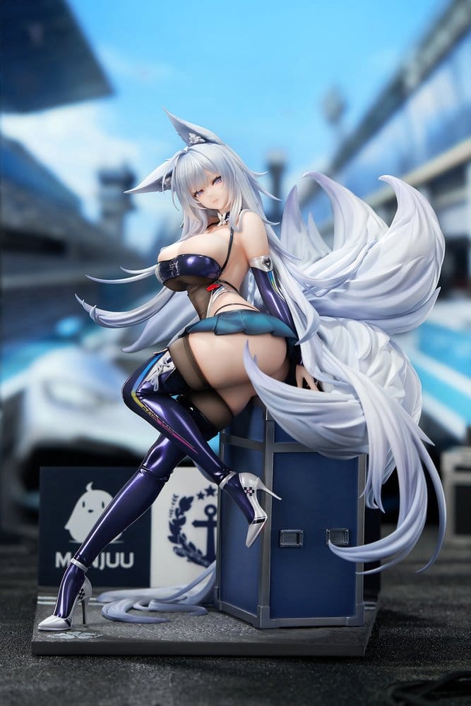 Azur Lane PVC Figure 1/7 Shinano Moonlit Chrome Ver. Acrylic Special Edition w/Display 25 cm