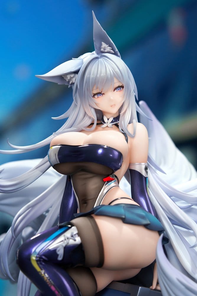 Azur Lane PVC Figure 1/7 Shinano Moonlit Chrome Ver. Acrylic Special Edition w/Display 25 cm
