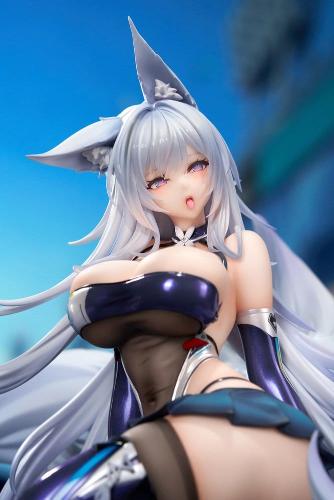 Azur Lane PVC Figure 1/7 Shinano Moonlit Chrome Ver. Acrylic Special Edition w/Display 25 cm