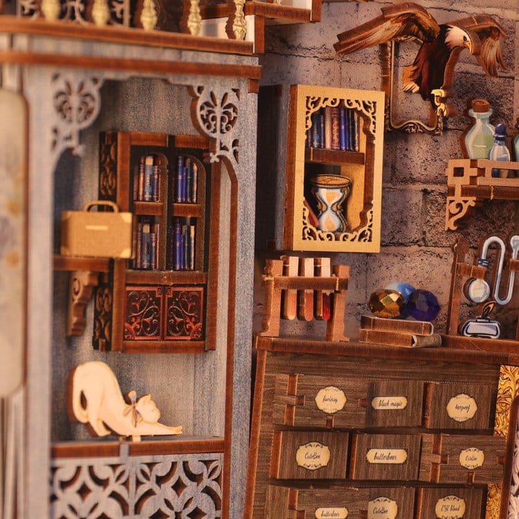 Book Nook Nebula Common Room 23 x 11 cm