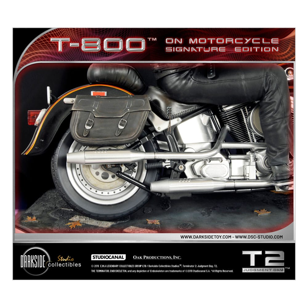 Terminator 2 Statue T-800 On Motorcycle Limited Signature Edition Exclusive 70 cm