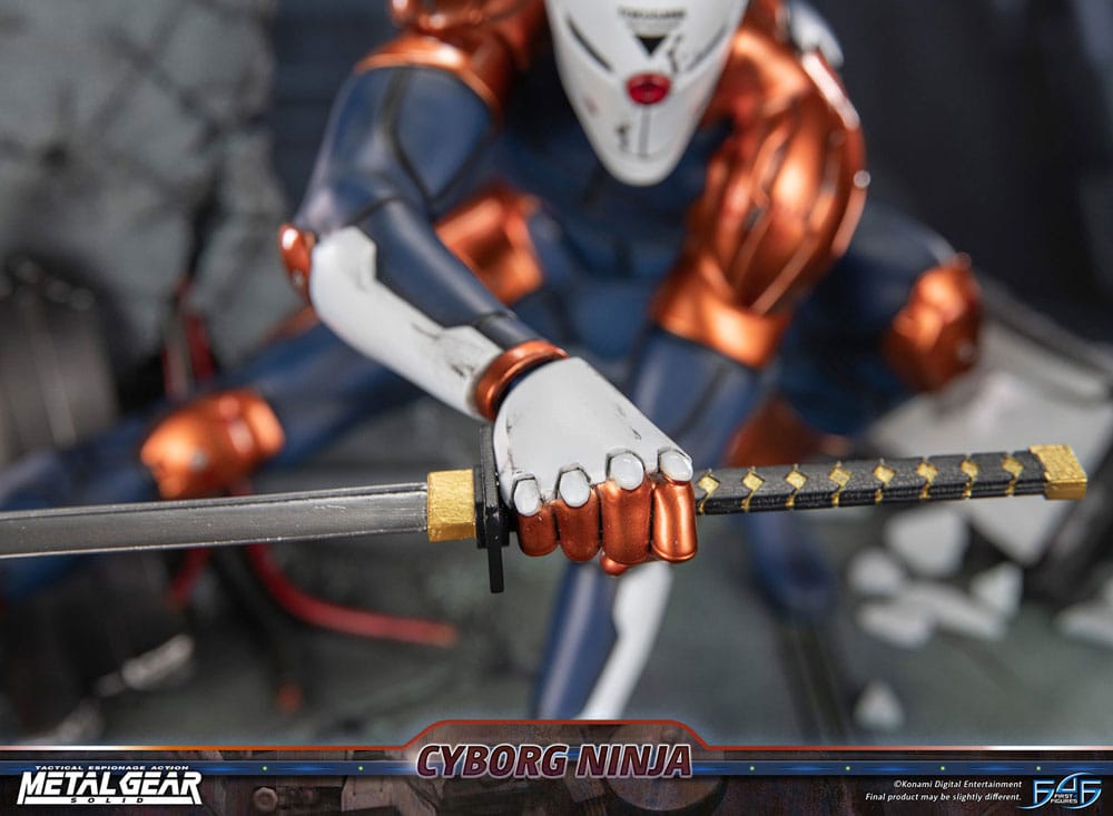 Metal Gear Solid Cyborg Ninja (Gray Fox) 41 cm Statue