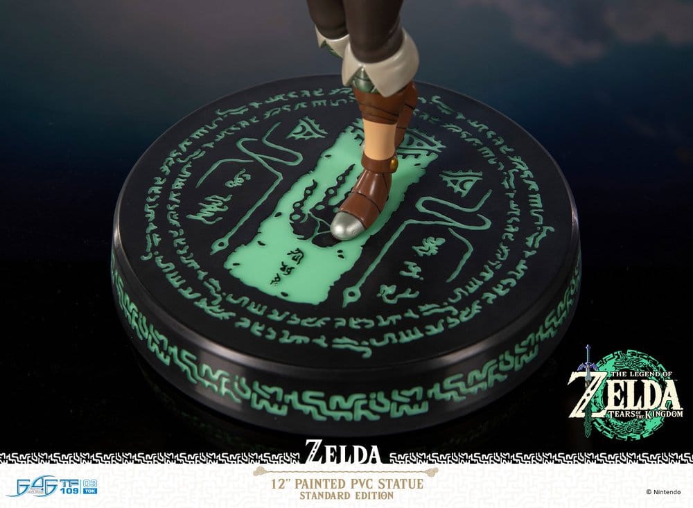 The Legend of Zelda: Tears of the Kingdom PVC Figure Zelda 29 cm