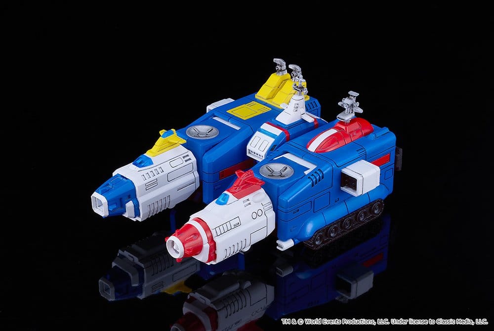 Armored Fleet Dairugger XV Moderoid Plastic Model Kit Dairugger XV 20 cm