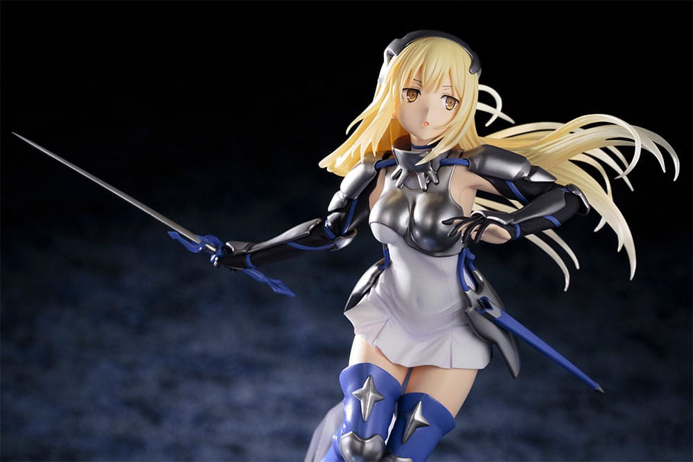 Sword Oratoria: Is it Wrong to Try to Pick Up Girls in a Dungeon? On the Side PVC Statue 1/7 Ais Wallenstein 24 cm