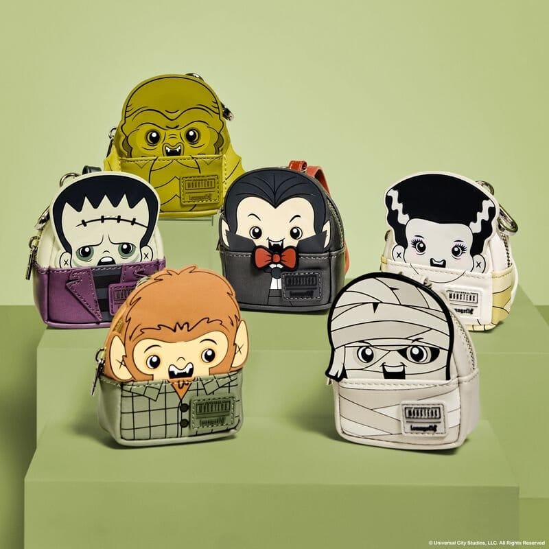 Universal Monsters by Loungefly Keychains Mini Backpack Blind Box Assortment (15)