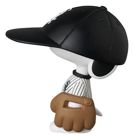 MLB × Peanuts UDF PVC Figure Chicago White Sox Snoopy 7 cm