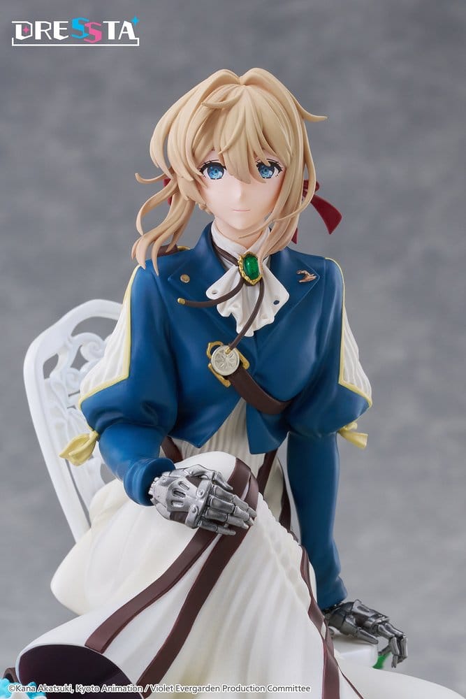 Violet Evergarden Dress-style PVC Figure Violet Evergarden 17 cm