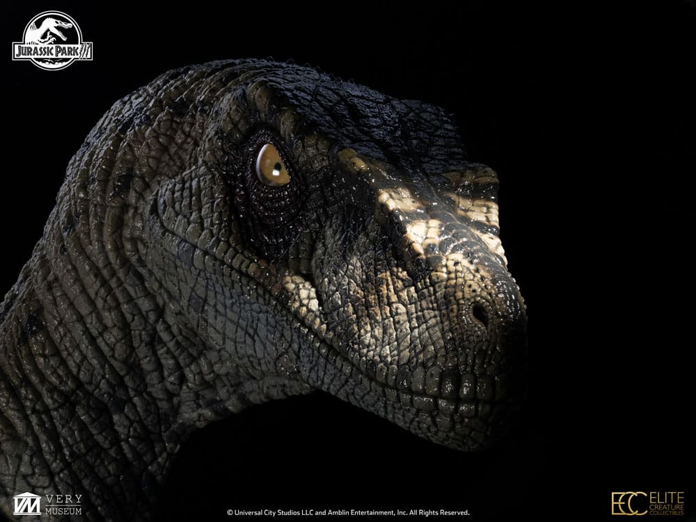 Jurassic Park III Bust Female Velociraptor White Queen 75 cm