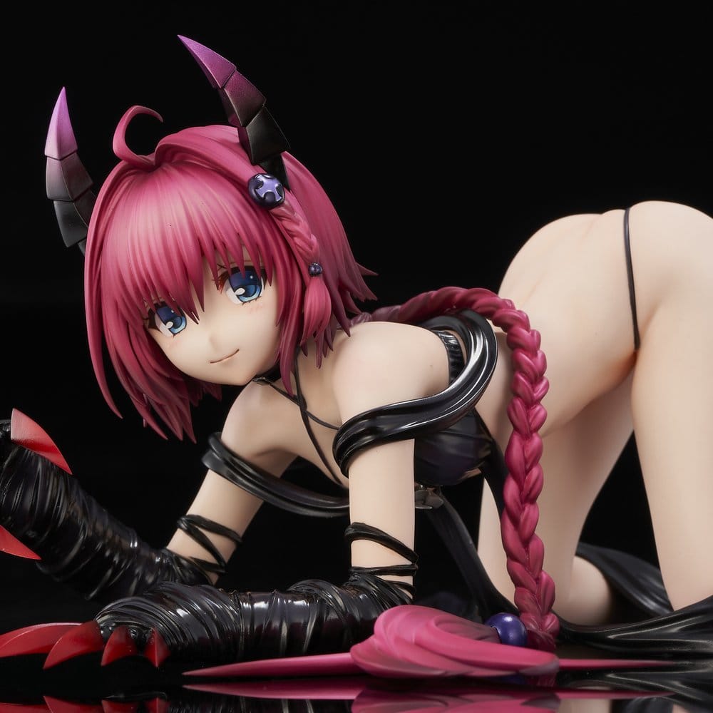 To Love-Ru Darkness PVC Figure 1/6 Mea Kurosaki Darkness Ver. (Renewal Package Edition) 11 cm