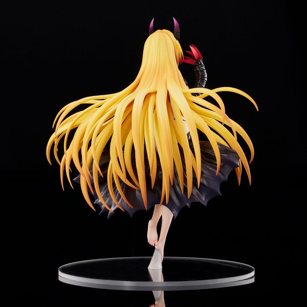 To Love-Ru Darkness PVC Statue 1/6 Golden Darkness Darkness Ver. 30 cm