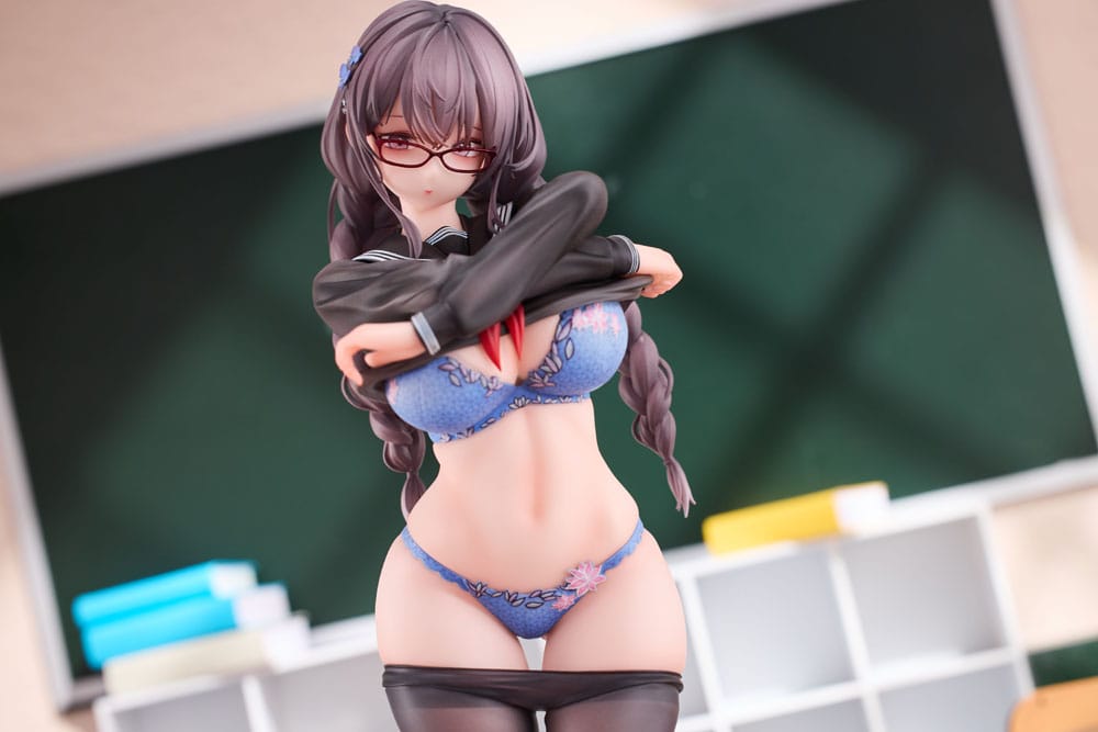 Original Character PVC 1/6 Gap Glasses Girl Who Doesn't Want To Take Physical Education Class 28 cm